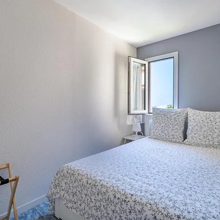 Cosy 2-room Flat - Train Station - Center Nice